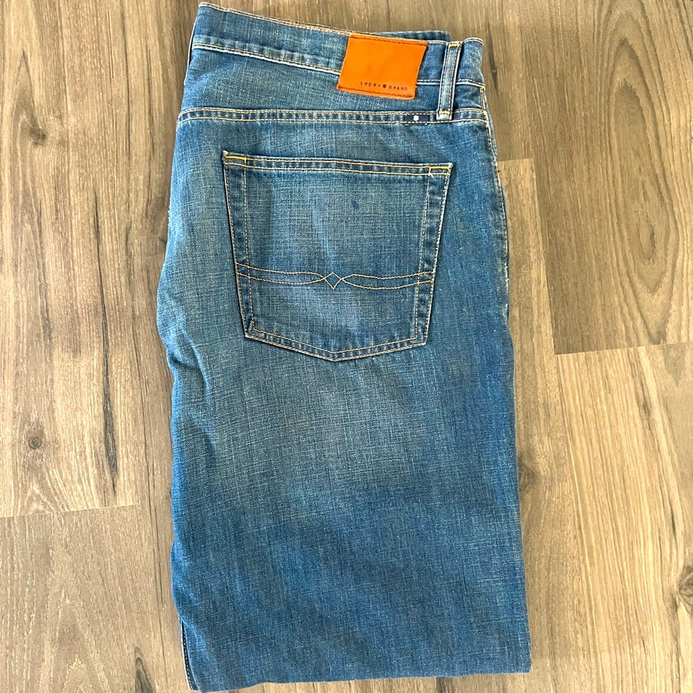 LUCKY BRAND JEANS